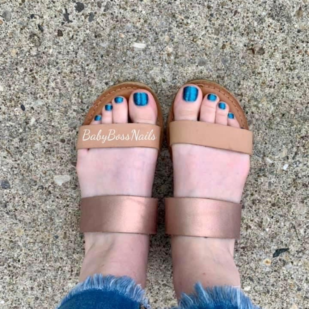 COLOR STREET HOW SWEDE IT IS PEDICURE STRIPS